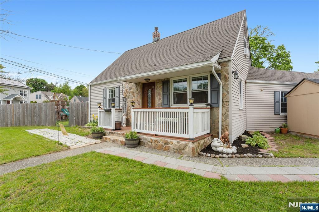 34 Decker Road
