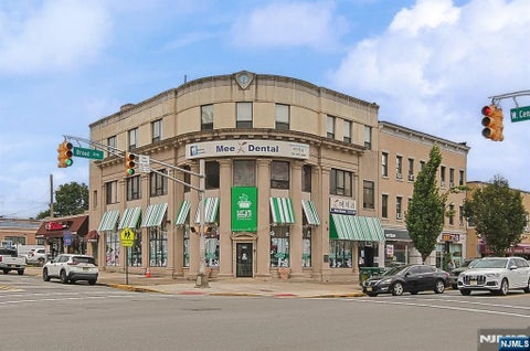 Photo of 280 Broad Avenue #3F, Palisades Park, NJ 07650 (MLS # 26030270)