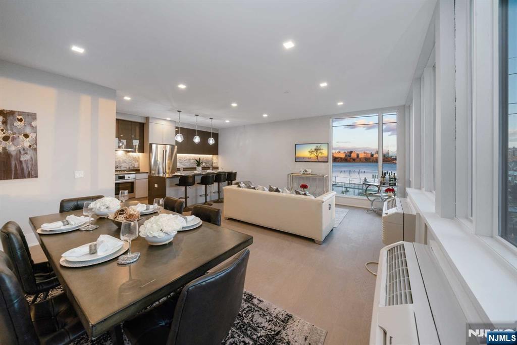 7101 River Road 309B