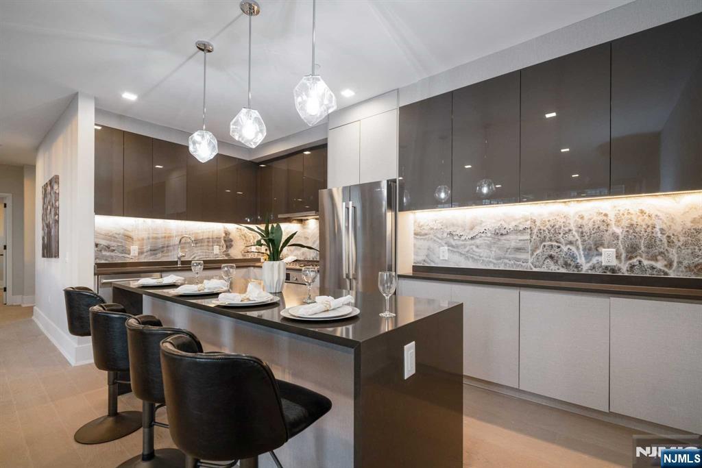 7101 River Road 309B
