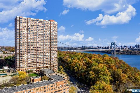 Photo of 100 Old Palisade Rd #3702, Fort Lee, NJ 07024 (MLS # 25044251)