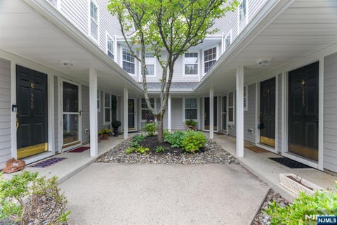 Photo of 1234 Richmond Road, Mahwah, NJ 07430 (MLS # 26028352)