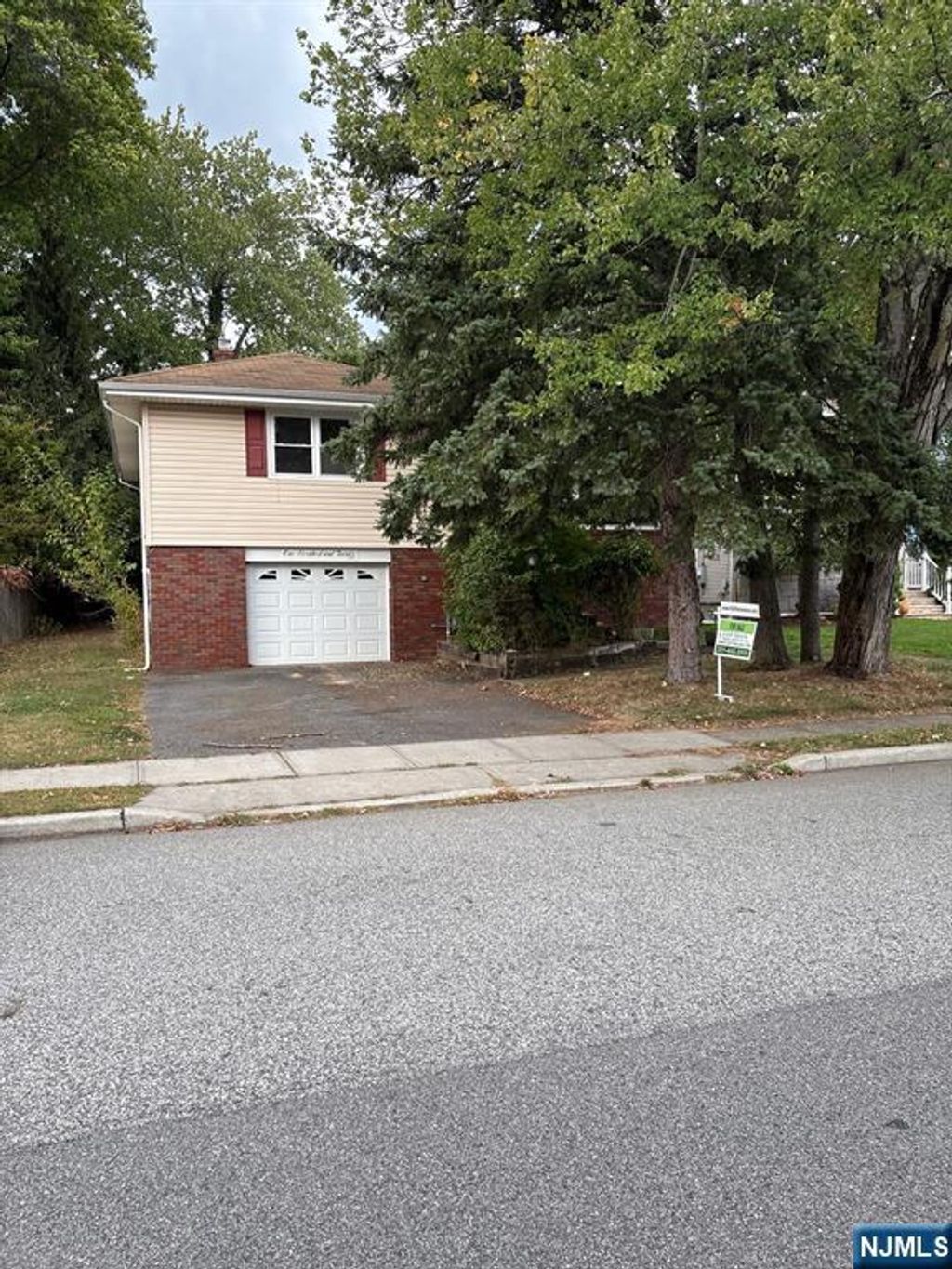 Photo of 120 Larch Avenue, Dumont, NJ 07628 (MLS # 25036159)