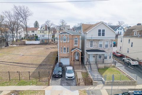 908 Grove Street Irvington NJ 07111