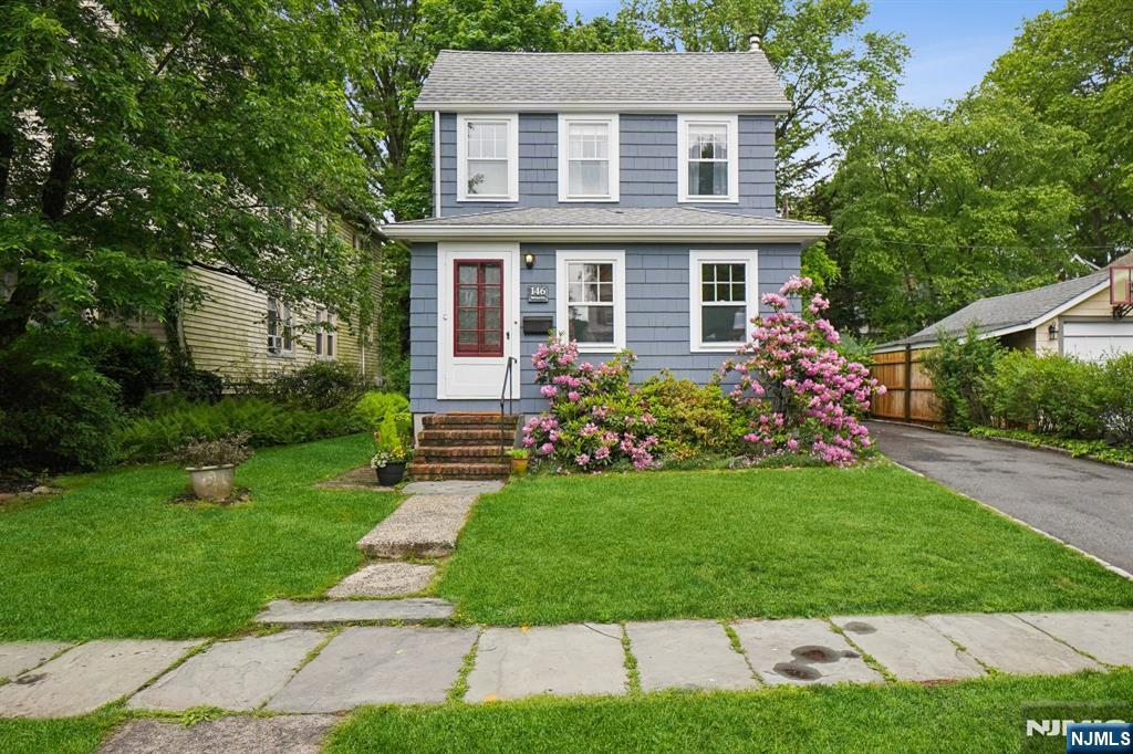 Photo 1 of 146 Sherman Avenue, Glen Ridge, New Jersey, $520,000, Web #: 325014641