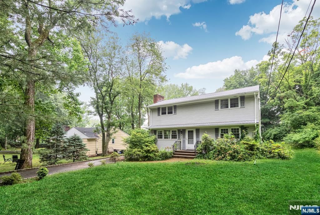 Photo of 27 Alpine Drive, Alpine, NJ 07620 (MLS # 25020125)