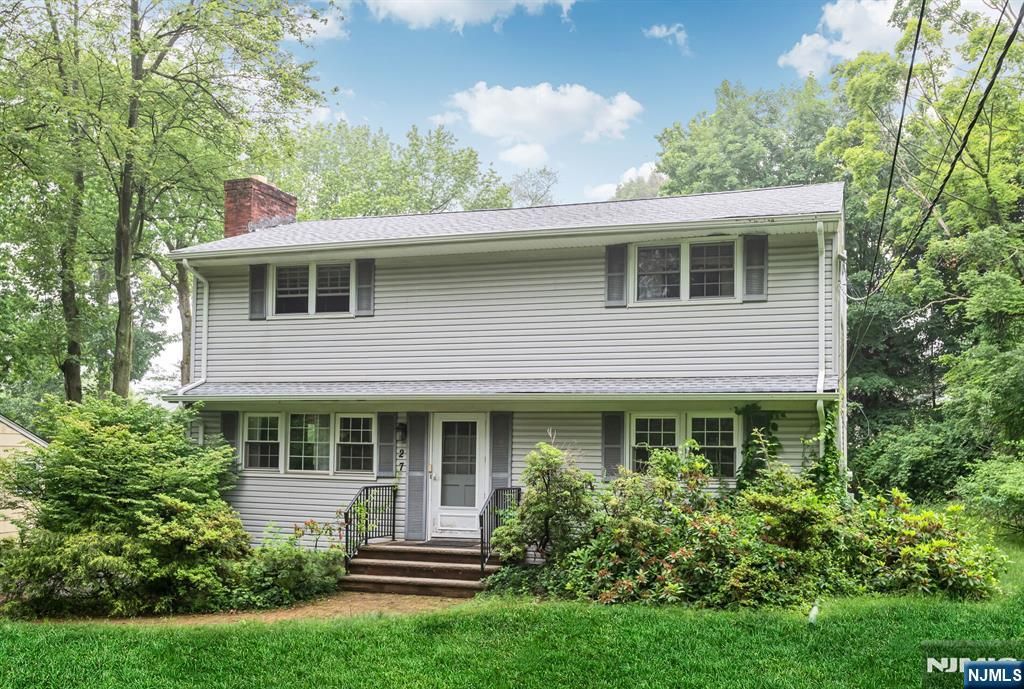 Photo of 27 Alpine Drive, Alpine, NJ 07620 (MLS # 25020125)
