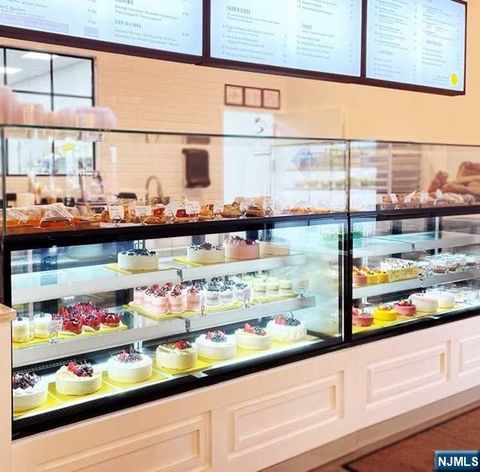 Photo of 260 Bergen Turnpike, Little Ferry, NJ 07643 (MLS # 25019739)