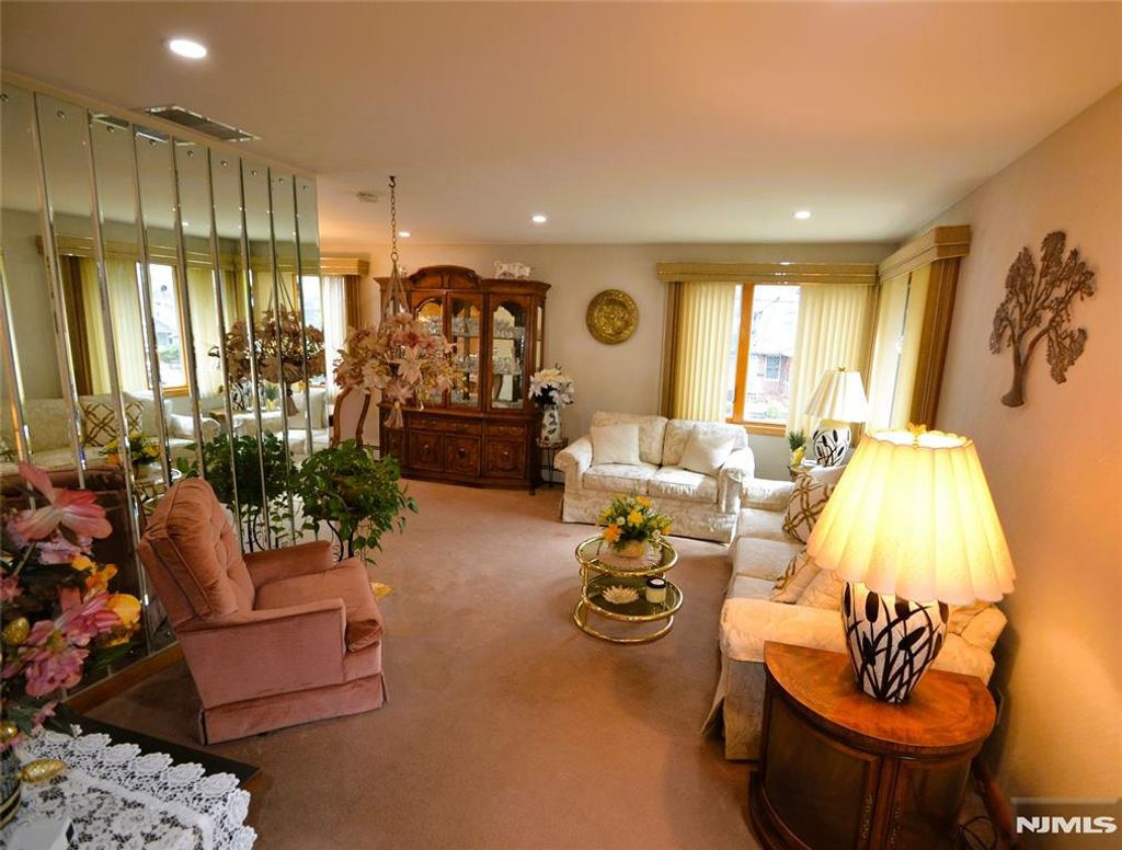 Photo of 16 Essex Street, Clifton, NJ 07014 (MLS # 26008172)