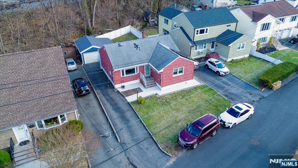 18 Dorothy Avenue