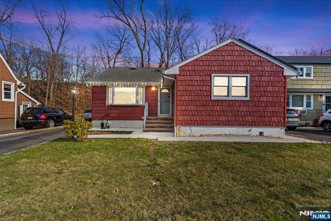 18 Dorothy Avenue Rochelle Park NJ 07662