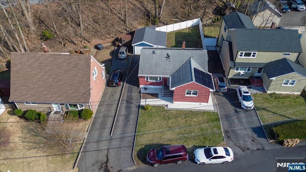 18 Dorothy Avenue