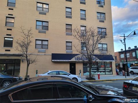 Photo of 2401 Bergenline Ave #2E, Union City, NJ 07087 (MLS # 25036532)