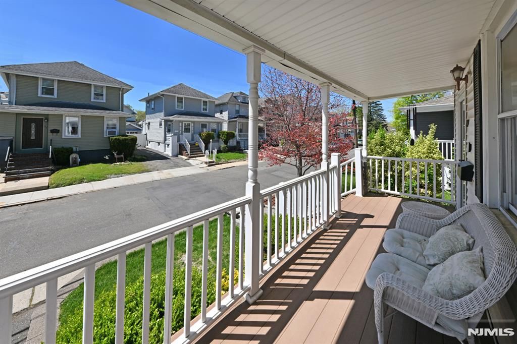 Photo of 34 Gordon Street, Ridgefield Park, NJ 07660 (MLS # 26012730)