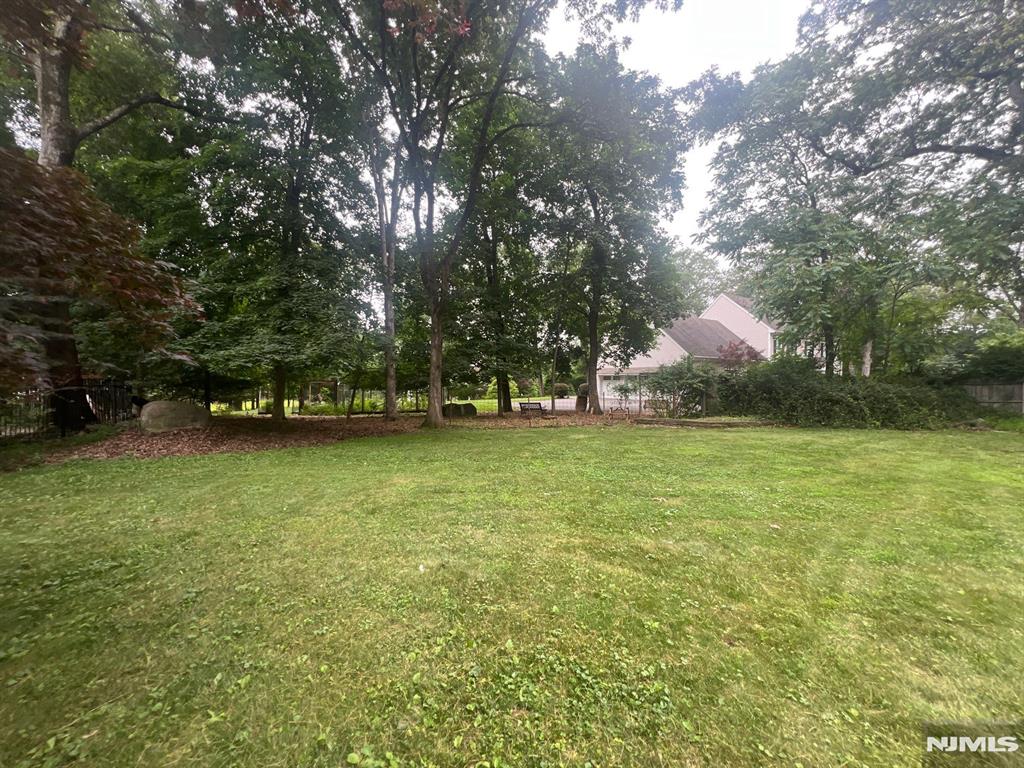 37 Roth Avenue