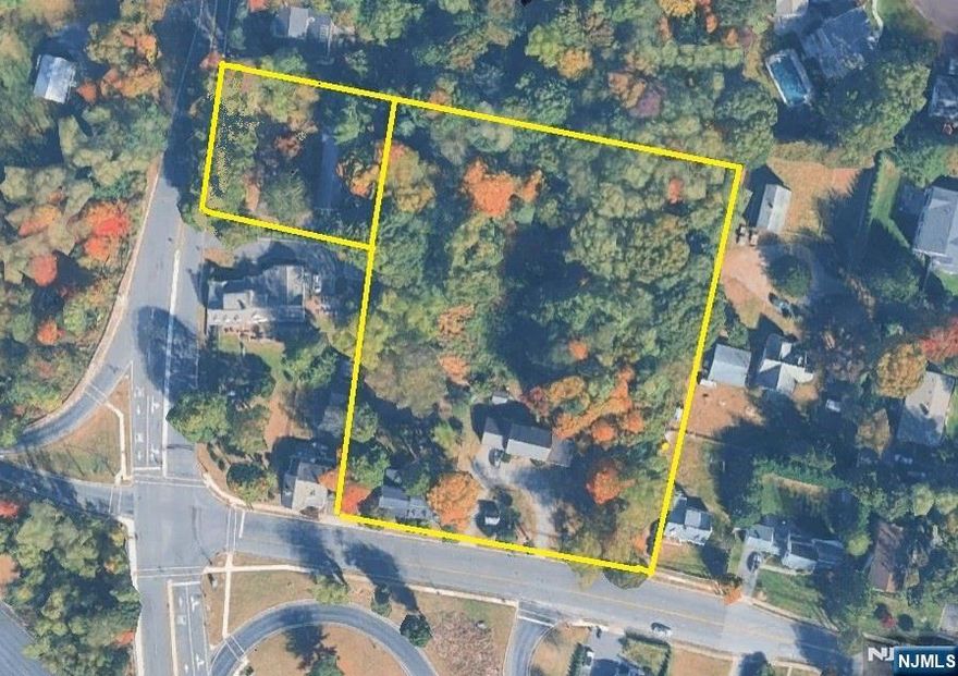 Opportunity for large buildable tract in Ridgewood. 2 Residential lots wrapping around the corner of E. Glen Ave and E. Saddle River Road. 795 E. Glen Ave is 2.33 acres and has an occupied 2FAM historic home near the street which must remain. 425 E Saddle River Road is .47 acres and contains an existing residential home which can be removed. Total combined acreage is 2.8. Possibility for one large home with access to both streets or a multiple home subdivision subject to village of Ridgewood approvals.