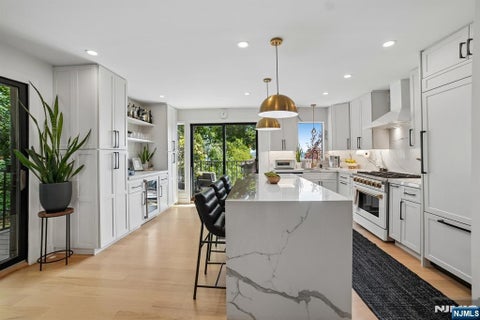 Photo of 25 Yorkview Drive #CN, Edgewater, NJ 07020 (MLS # 26037434)
