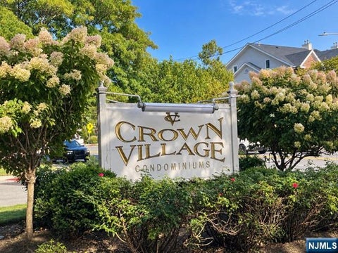 Photo of 100 Crown CT #461, Edgewater, NJ 07020 (MLS # 26035749)