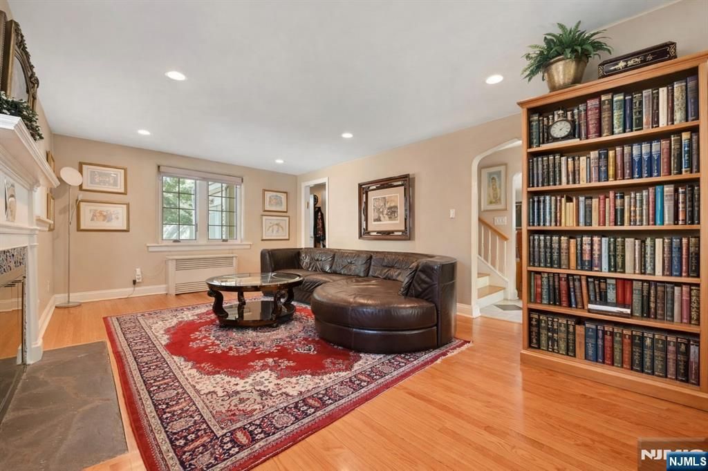 Photo of 581 Northumberland Road, Teaneck, NJ 07666 (MLS # 26013605)