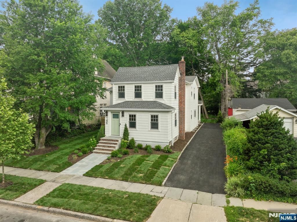 Photo of 146 Sherman Avenue, Glen Ridge, NJ 07028 (MLS # 26022309)