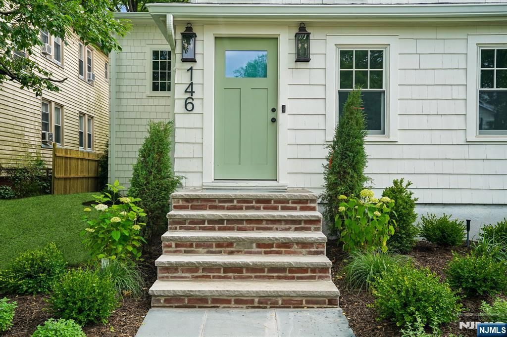 Photo of 146 Sherman Avenue, Glen Ridge, NJ 07028 (MLS # 26022309)