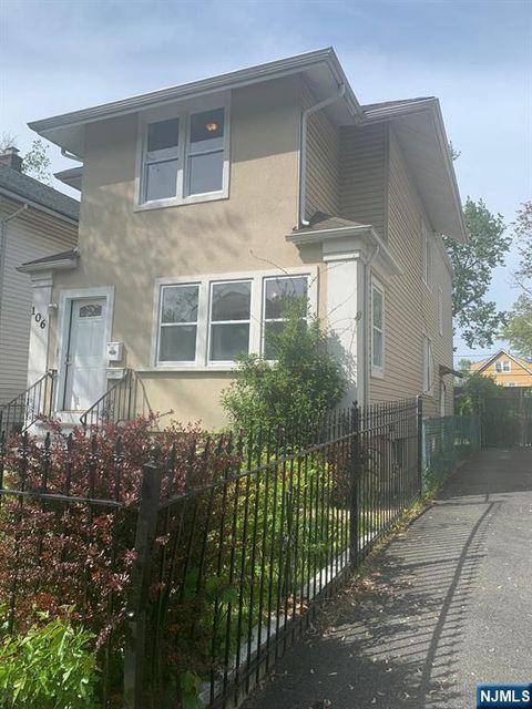 106 Summit Street East Orange NJ 07017