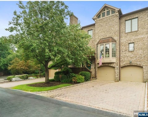 Photo of 4 Windsor Court, Saddle River, NJ 07458 (MLS # 26032561)