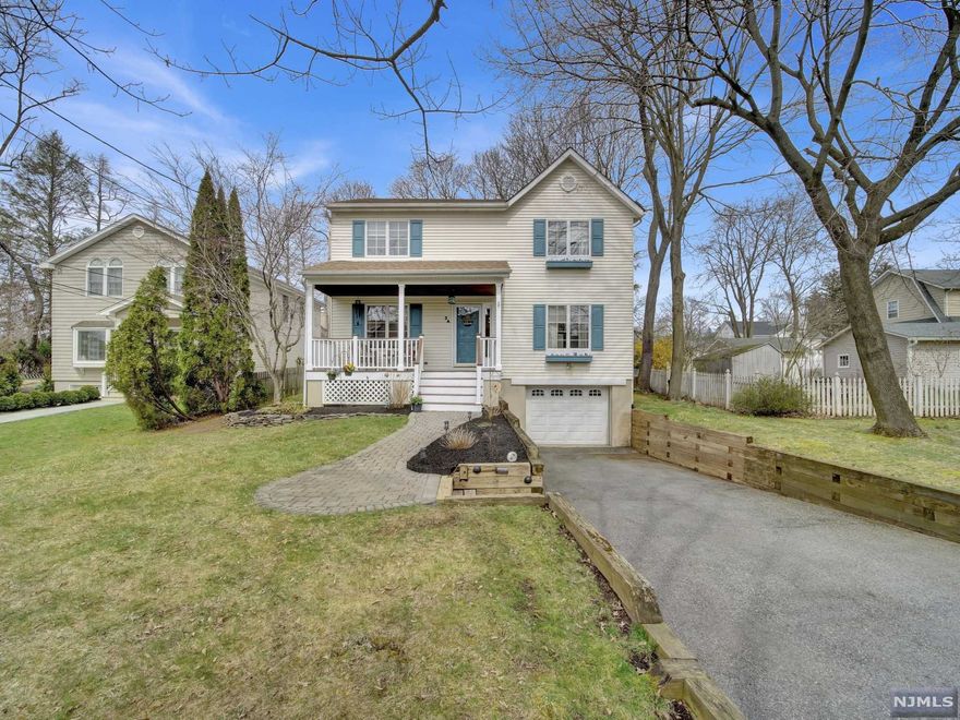 Just steps from the center of town and NYC transportation sits this meticulously kept center hall colonial. An expansive front porch welcomes you as you approach the home and imagine yourself waking up and having coffee while sitting on your front porch. As you make your way inside you will see an open layout between the kitchen and family room right off the formal living room. With this layout, there exists the opportunity to even open another wall and add a center island! The large master bedroom on the second floor features vaulted ceilings complete with an en-suite. Finished basement can be used for whatever you please! As you exit the back slider you will see a large back deck overlooking a spacious fenced in backyard. Roseland sends to West Essex, a perennial top school district in NJ.