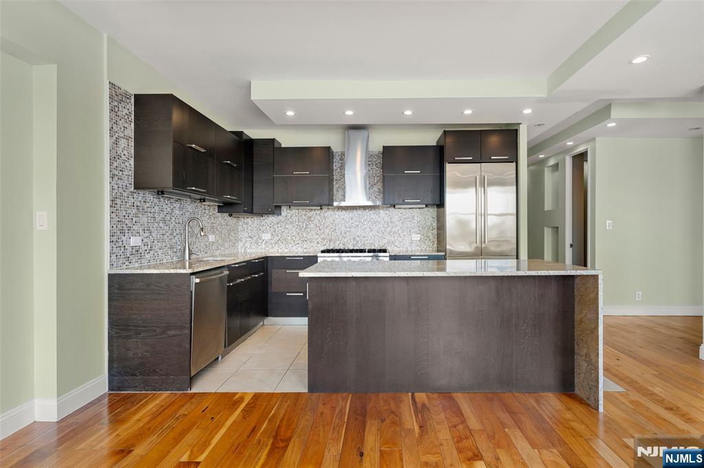 7002 JFK Blvd E 43-B