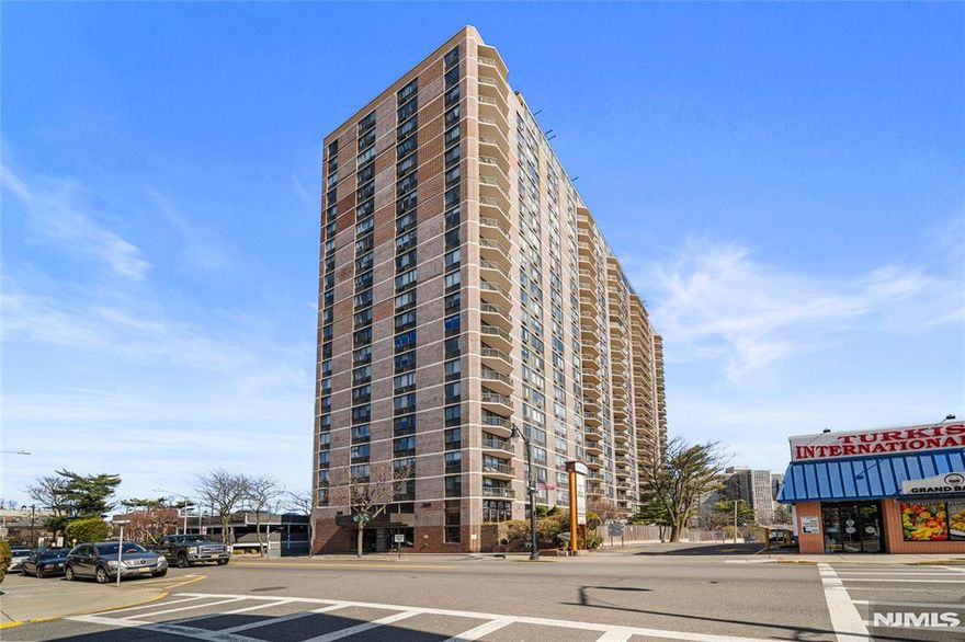 Welcome to the "pet-friendly" Greenhouse Condo in Northern Cliffside Park! This renovated Northeast-facing 2-bedroom 2-bathroom and balcony offers sweeping views of the GW Bridge, Upper Manhattan, the Hudson River, and the Ramapo Mountains. The monthly fee includes all utilities, high-speed 500 Mbps WiFi, Spectrum cable with HBO/Showtime, home phone, 2 covered parking spaces (#81 & #82), bin storage, and bicycle storage. No amenity fee for the large gym, studio gym, outdoor pool, and pickleball/multi-use court. The NYC express bus is across the street. Many popular restaurants are a few blocks away as is convenient shopping. Please note - The Greenhouse is a non-smoking building.