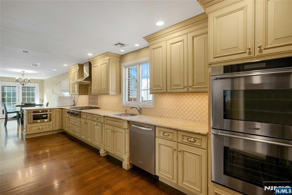 503 Greenmount Avenue