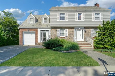 503 Greenmount Avenue Ridgefield NJ 07657