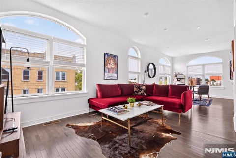 Photo of 974 Summit AVE #401-1, Jersey City, NJ 07307 (MLS # 26038447)