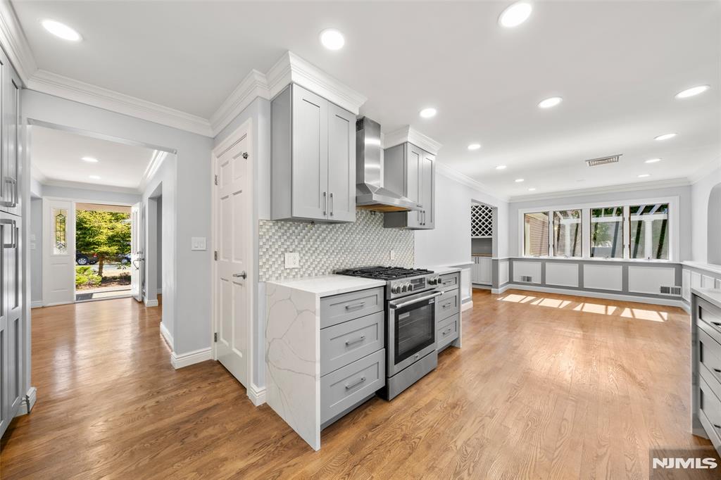 242 Brook Street
