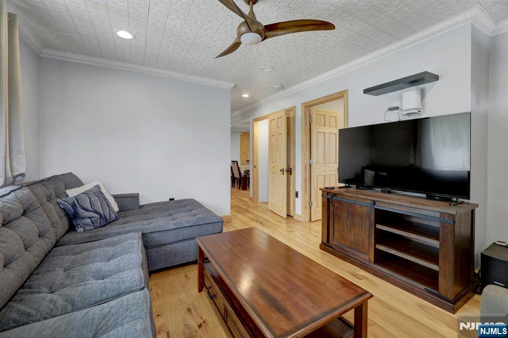 14 N Railroad Avenue