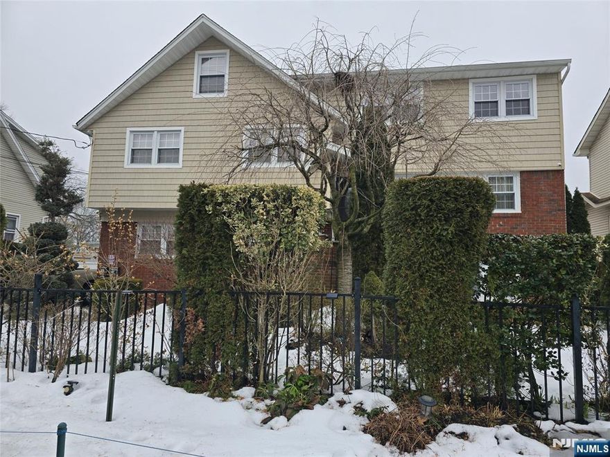 This is a bright and well maintained apartment with a large deck. There are 2 large bedrooms ,kitchen and one bath. The whole apartment has been freshly painted and the floors refinished. The kitchen has new quartz counters This is a great apartment in great condition . Just move in and enjoy!! Heat, hot water, and electricity are included