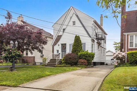21 Berkeley Avenue Belleville NJ 07109