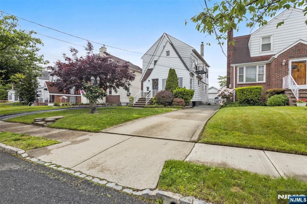 21 Berkeley Avenue