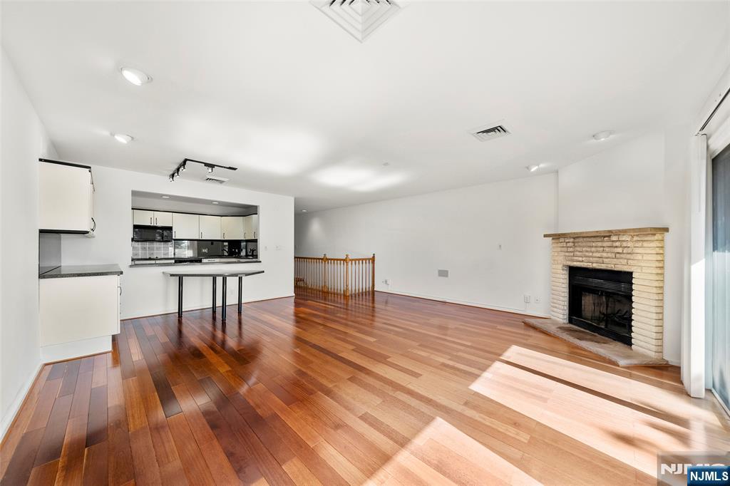 300 Gorge Road 37