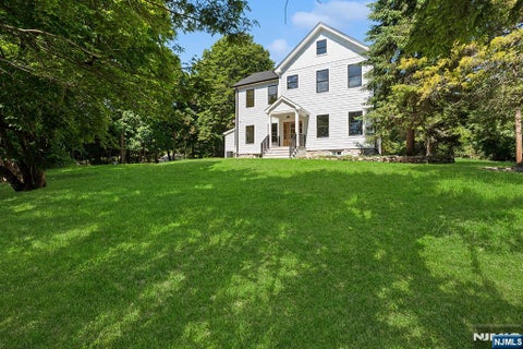 Photo of 175 Crescent Avenue, Allendale, NJ 07401 (MLS # 26009985)