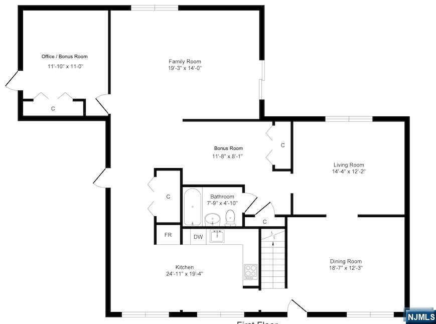 Main image without alt text