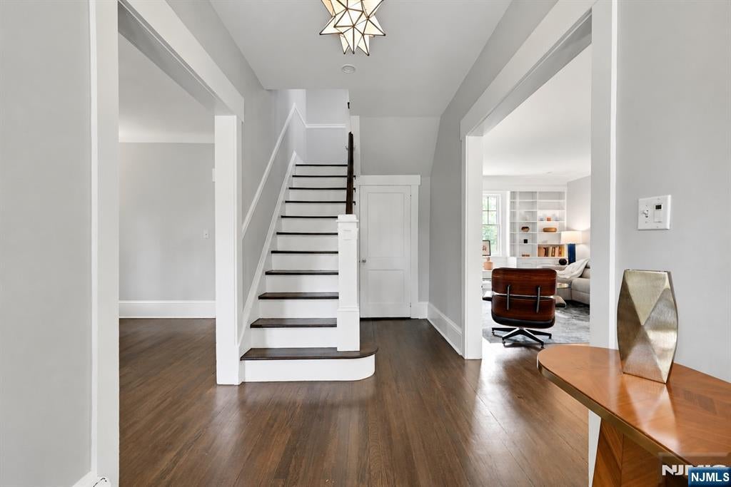 31 4th Street