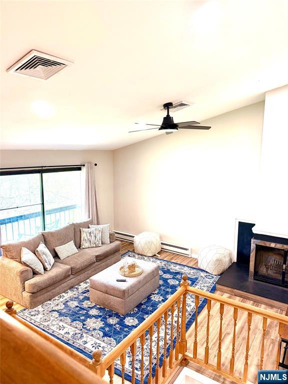 528 Upperway