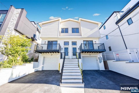 Photo of 2410 3rd St, Fort Lee, NJ 07024 (MLS # 26038939)