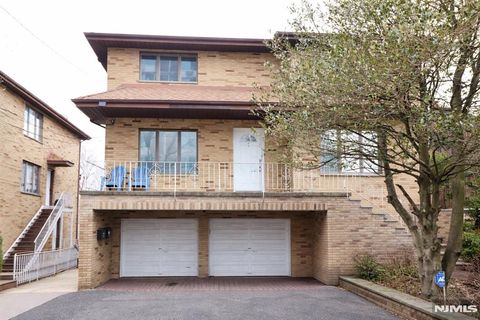 Photo of 1359 15th Street, Fort Lee, NJ 07024 (MLS # 26011123)