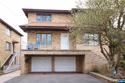 Photo of 1359 15th Street, Fort Lee, NJ 07024 (MLS # 26011123)