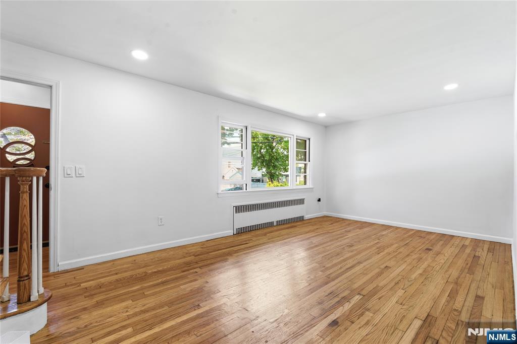 34 Rowland Avenue