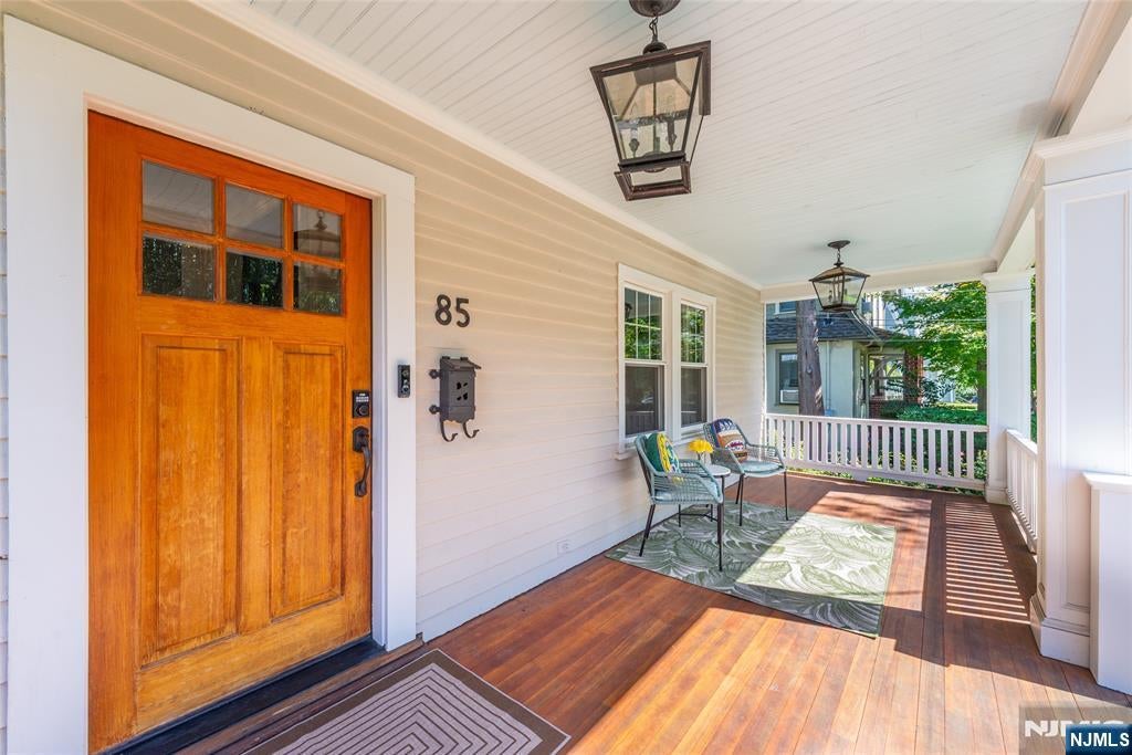 85 Evergreen Avenue
