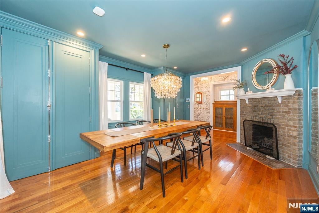 85 Evergreen Avenue
