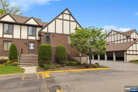 Photo of 14 Holiday Court, River Vale, NJ 07675 (MLS # 26017686)